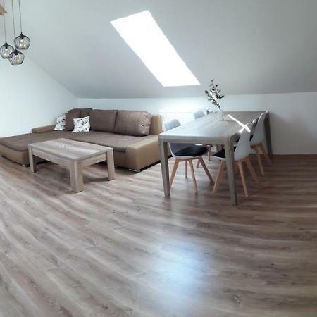 Apartman Za-Ka 1 Ubytovani Litovel Cervenka Exterior foto