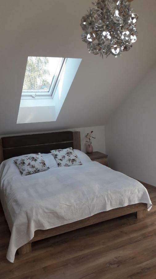 Apartman Za-Ka 1 Ubytovani Litovel Cervenka Exterior foto